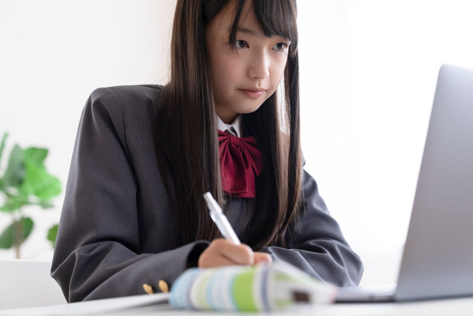 独学で医学部に合格できるのか？ポイントを解説