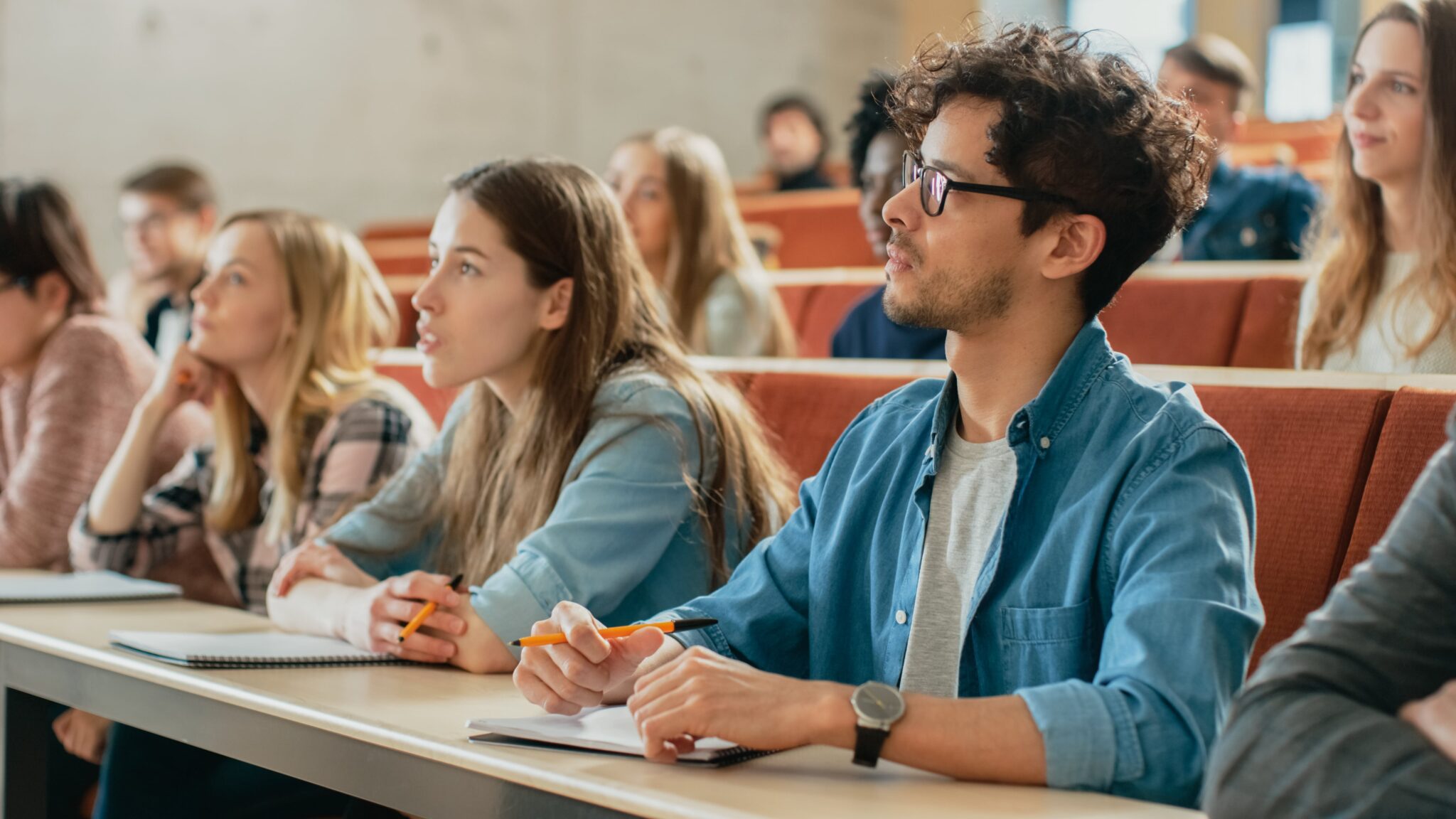 国公立大学医学部の学費はなぜ私立大学と比較して安いのか解説